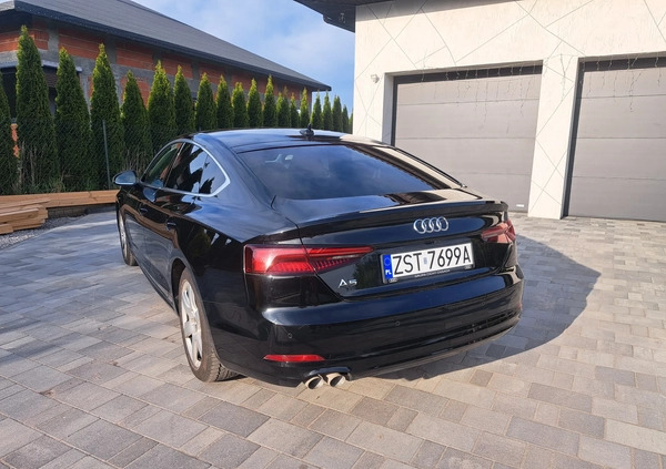 Audi A5 cena 98000 przebieg: 167000, rok produkcji 2018 z Krośniewice małe 29